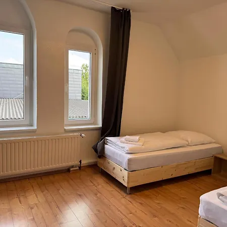 T&k - - 3 - Privatparkplatz - 6 Km Bis Venlo *